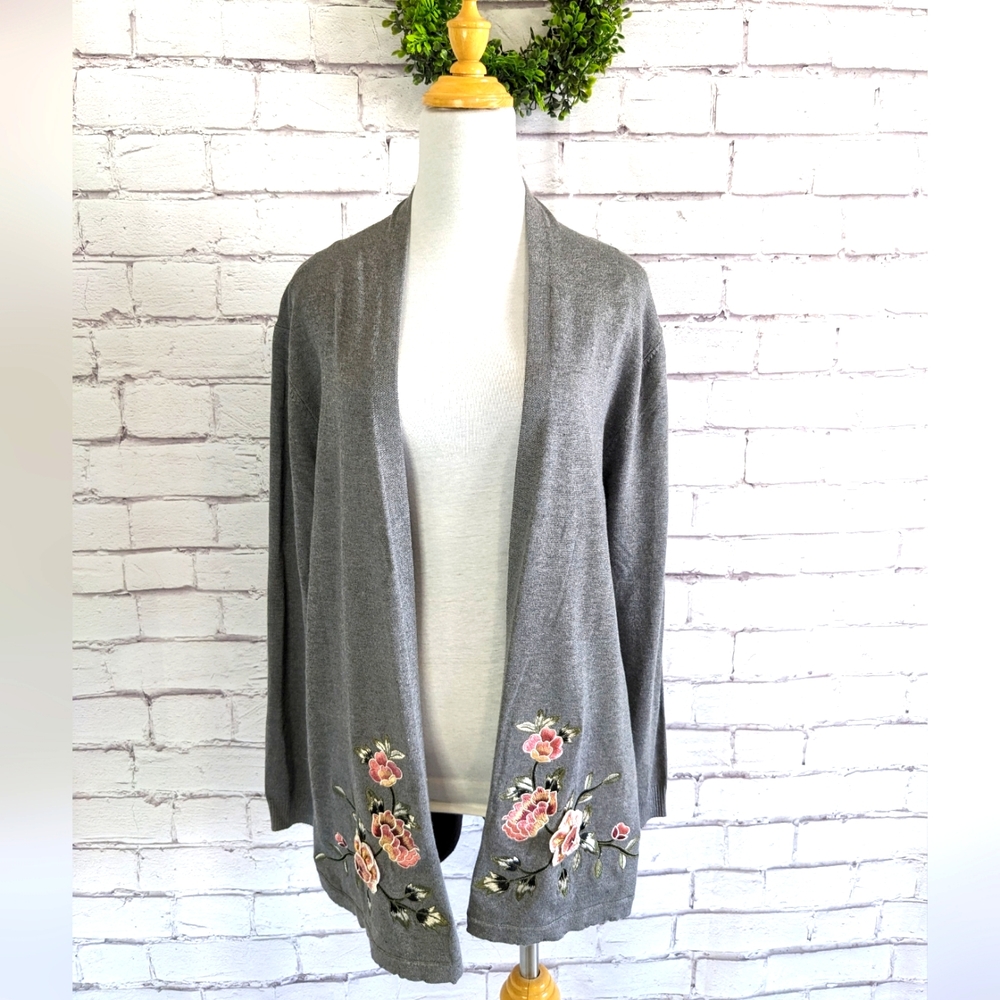 LAUREN MICHELLE Floral 3D Embroidery Patch work Cardigan